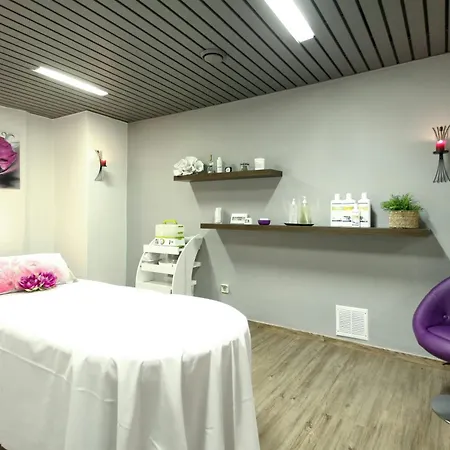Leonardo Boutique Hotel