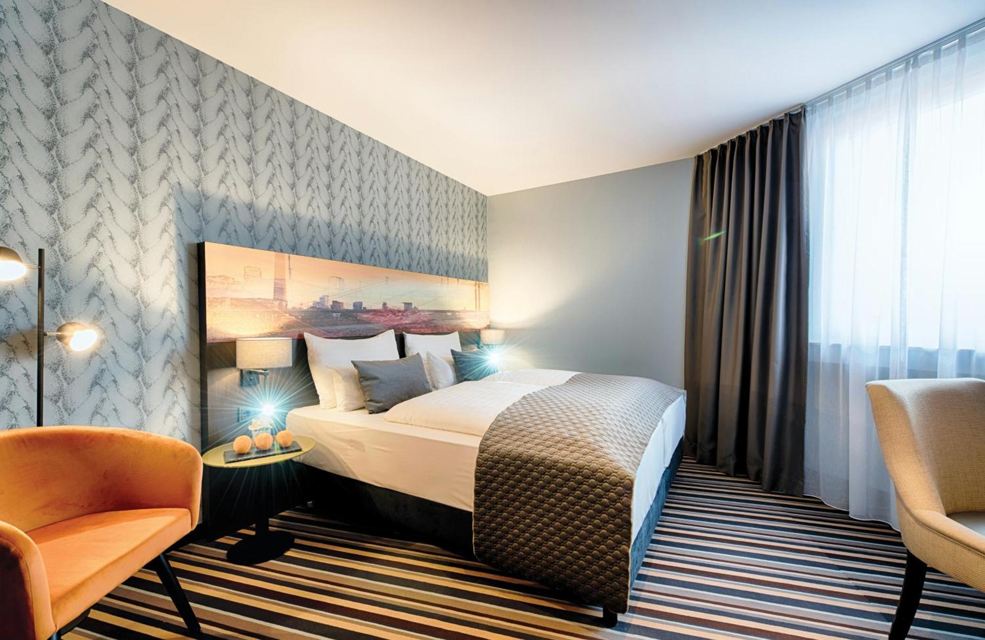 Leonardo Boutique Hotel 4*