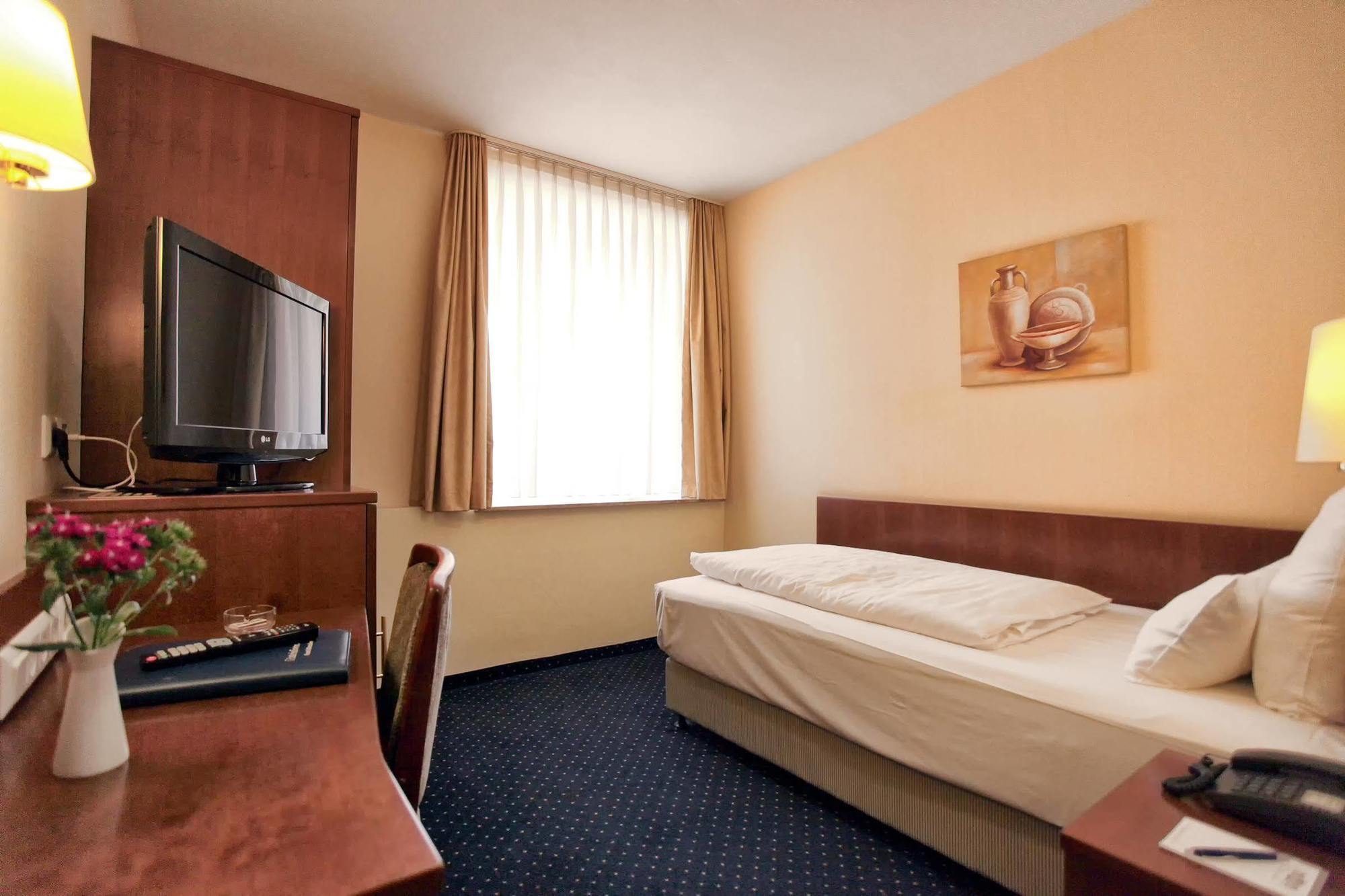 Hotel Leonardo Boutique 4*